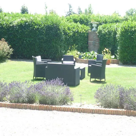 Le Petit Cap Vert Bed & Breakfast Cintegabelle